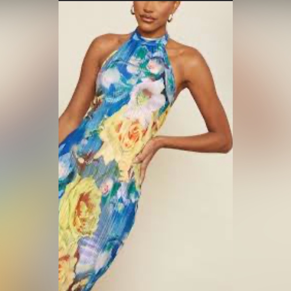PRETTY LITTLE THING - Halter floral pleated dress - Picture 2 of 8